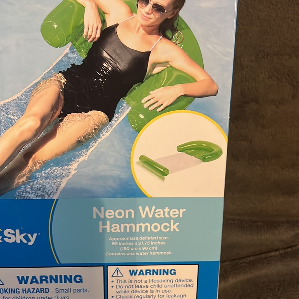 Pool hammock - Picture 2 of 3